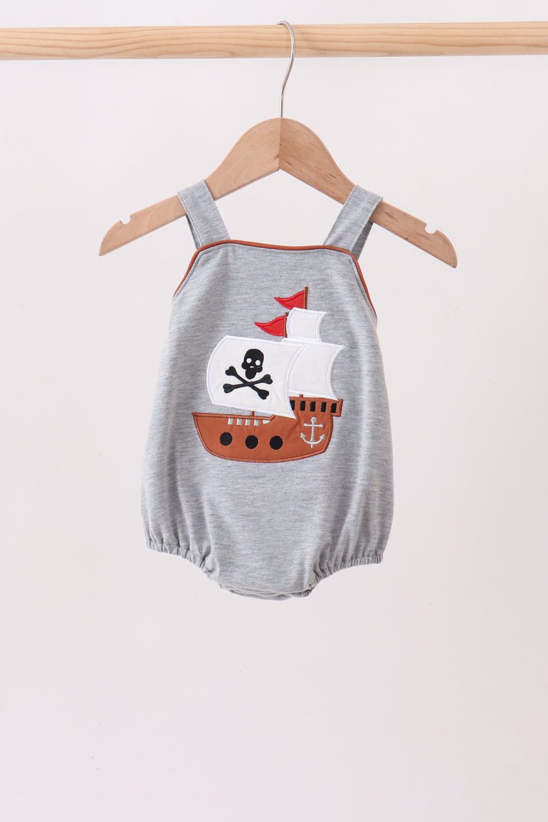 Gray Ship Applique Bubble - Abbies Place